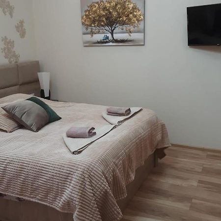 Apartment On L.Meskhishvili Turn ティビリシ エクステリア 写真