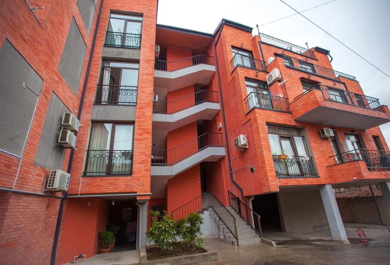 Apartment On L.Meskhishvili Turn ティビリシ エクステリア 写真