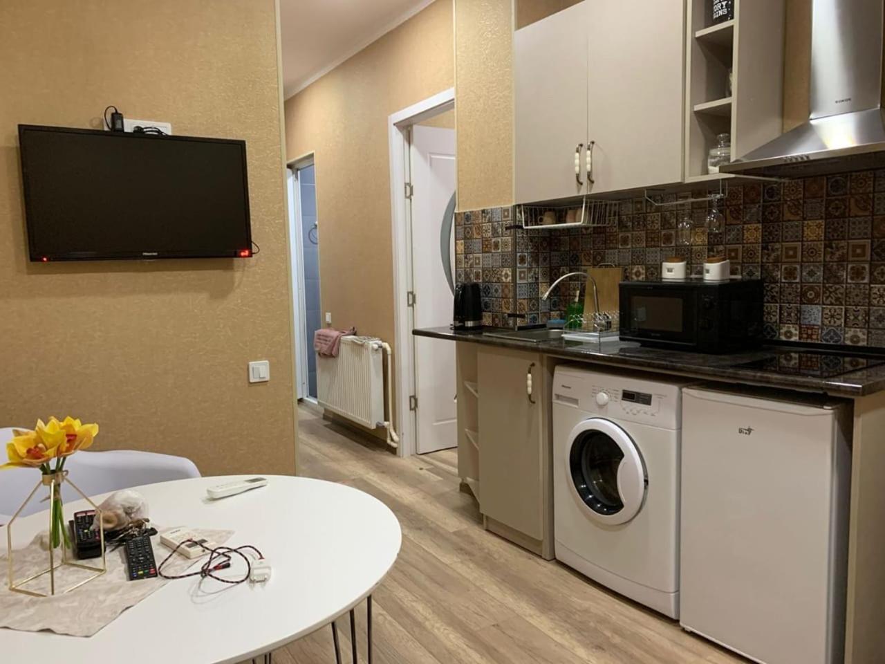Apartment On L.Meskhishvili Turn ティビリシ エクステリア 写真
