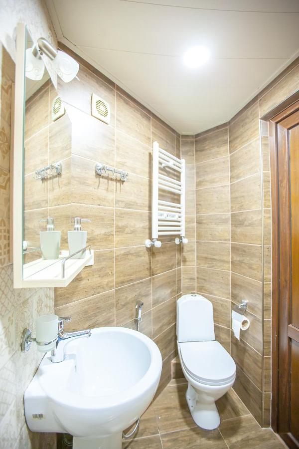 Apartment On L.Meskhishvili Turn ティビリシ エクステリア 写真